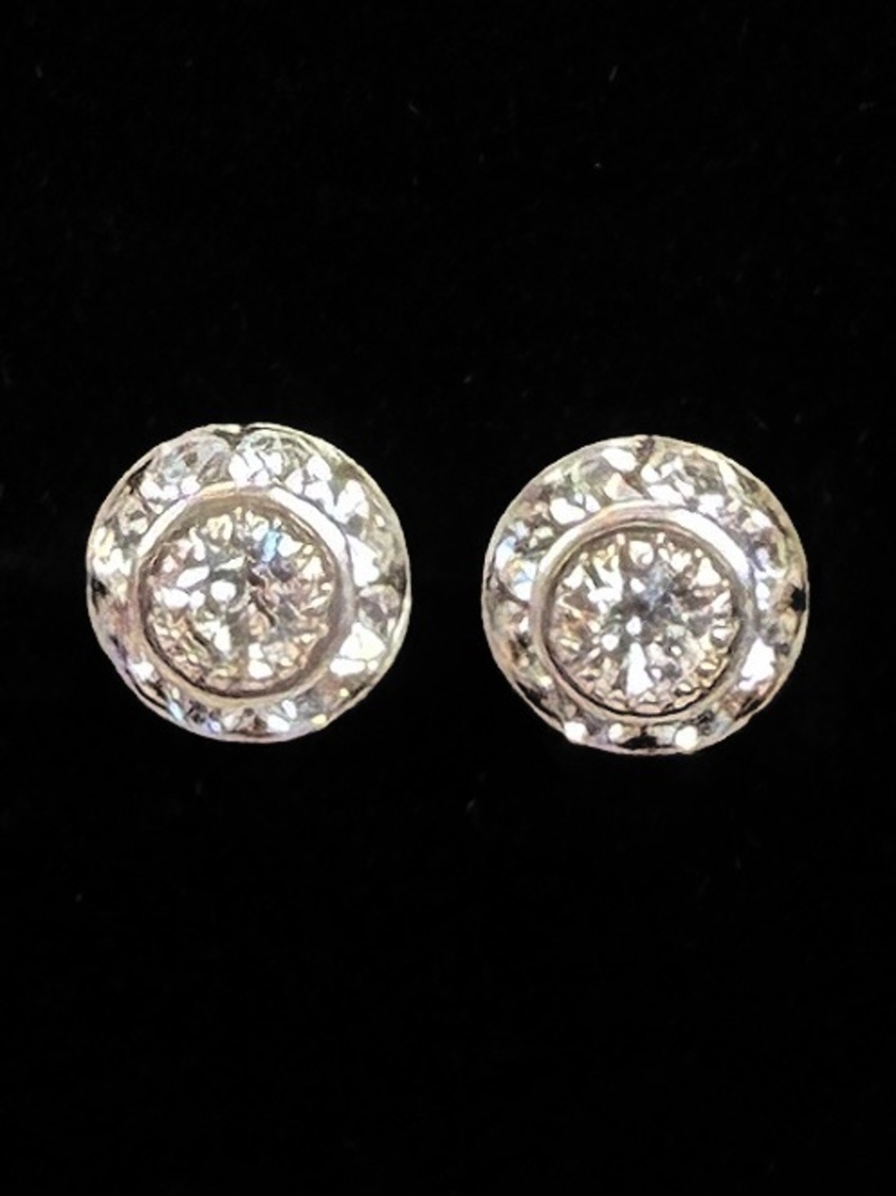 Pretty Silvertone bling costume pierced earrings
